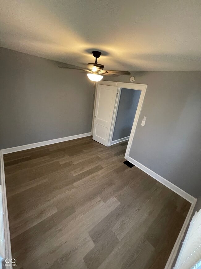 Building Photo - 833 N Emerson Ave