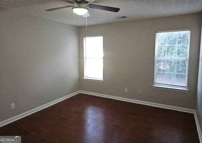 Building Photo - 12205 Cypress Way