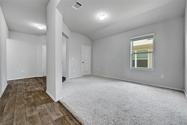 Building Photo - 5800 Shanjia Dr