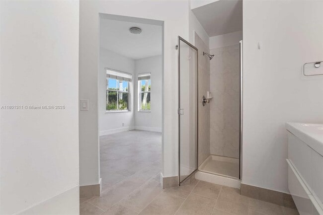 Building Photo - 1736 Aspen Ln