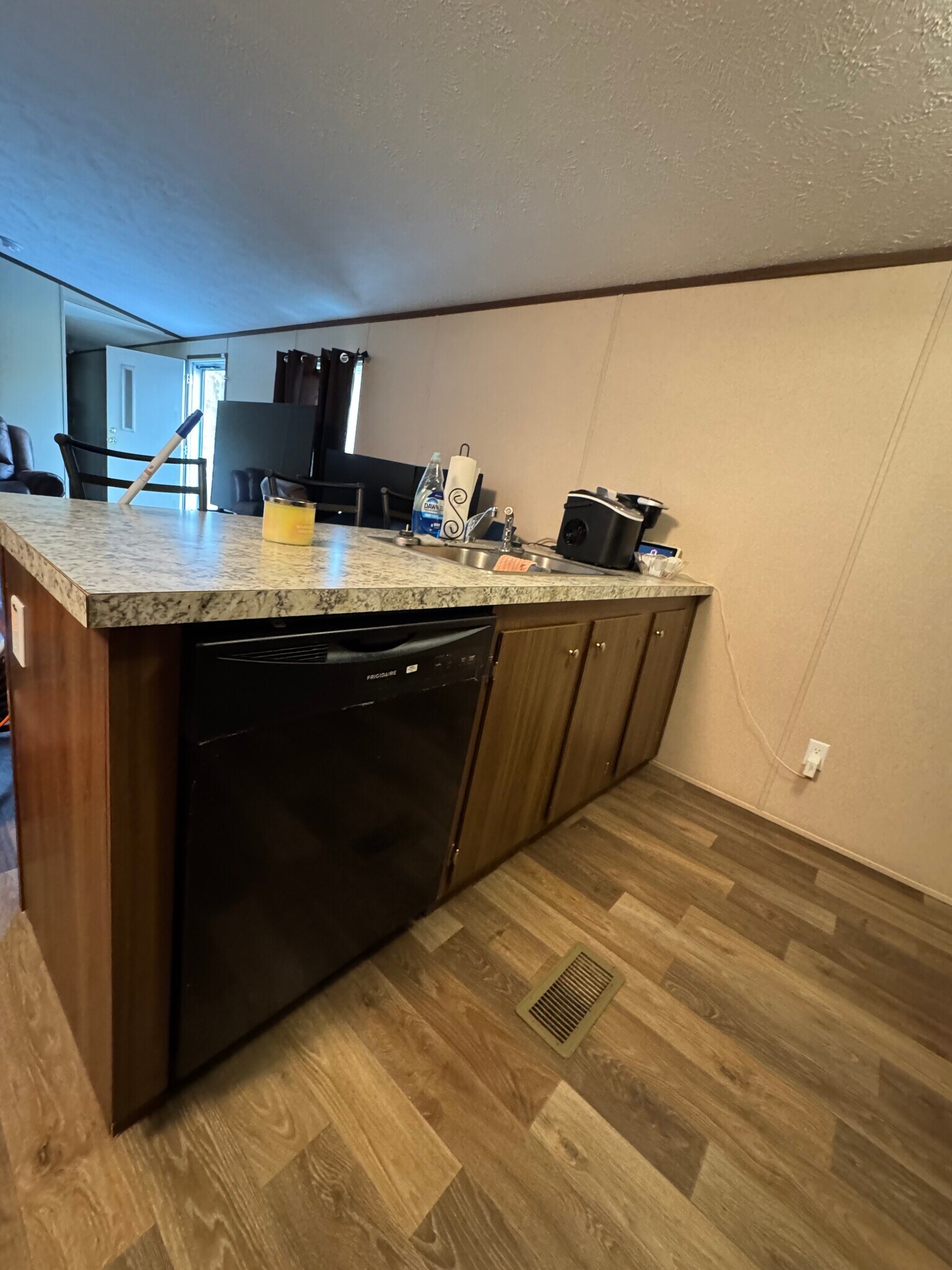 Building Photo - 35170 Highway 69