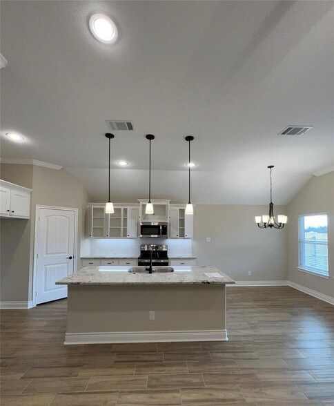Building Photo - 901 Tippit Ln