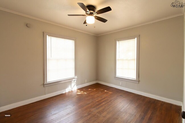 Building Photo - 2508 Marie St