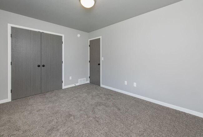 Building Photo - 4-bedroom, 3.5-bathroom West Fargo Single-Family Home w/ 3 Stall Garage