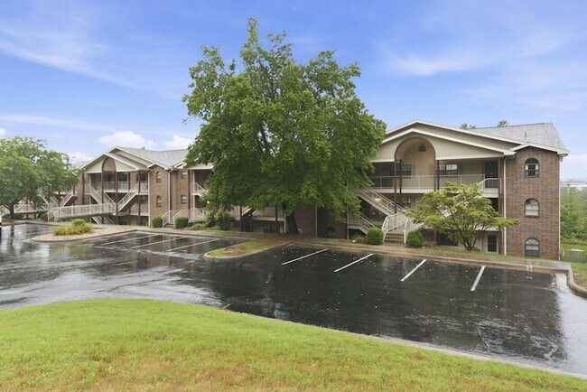 Building Photo - 350 Wildwood Dr S