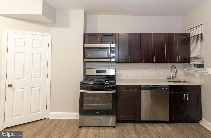 Building Photo - 3914 Ridgewood Ave