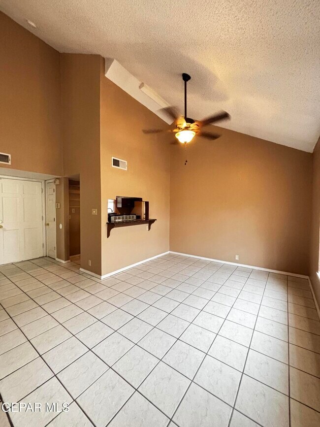 Building Photo - 3232 Ridge View Ln