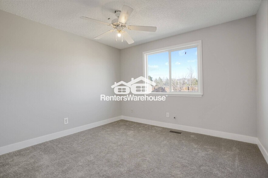 Building Photo - 1321 W 135th Dr