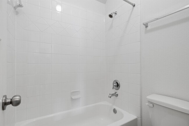Building Photo - 3307 Avary River Ln