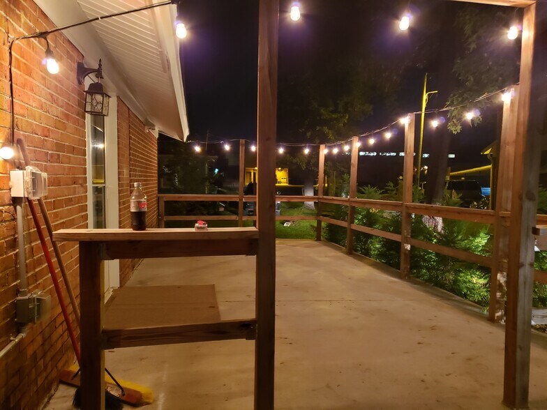 Building Photo - 1703 Wright Blvd