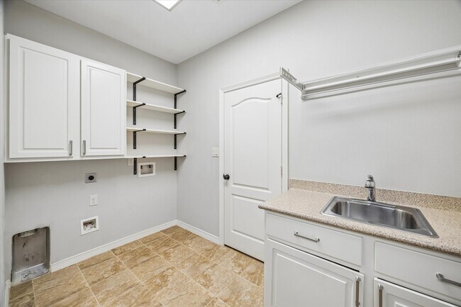 Building Photo - 1735 Sylvia Springs Ln