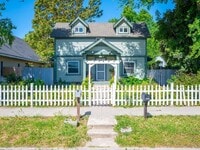 Building Photo - Cute, classic 3/2 home- westside Paso Robles