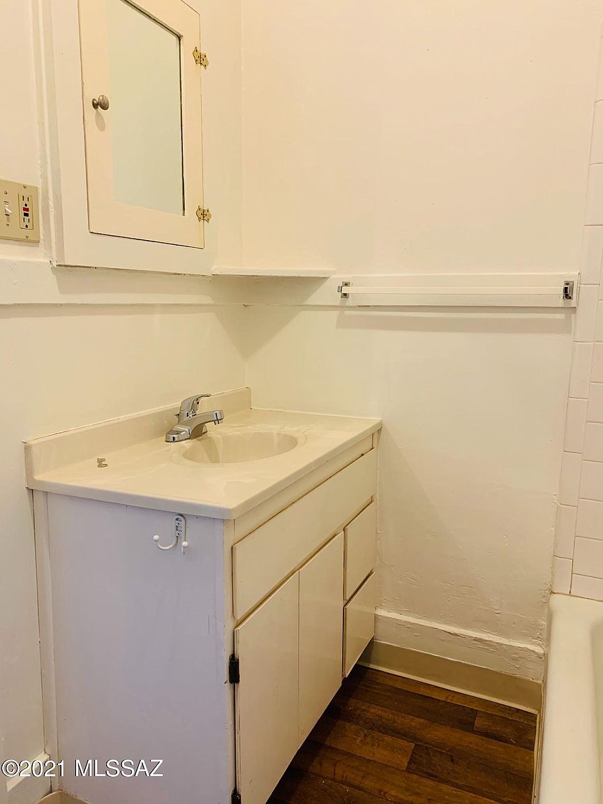 Bathroom sink - 616 E 8th St