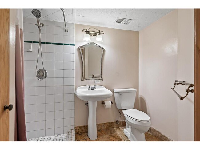 Building Photo - 14581 Natchez Cir