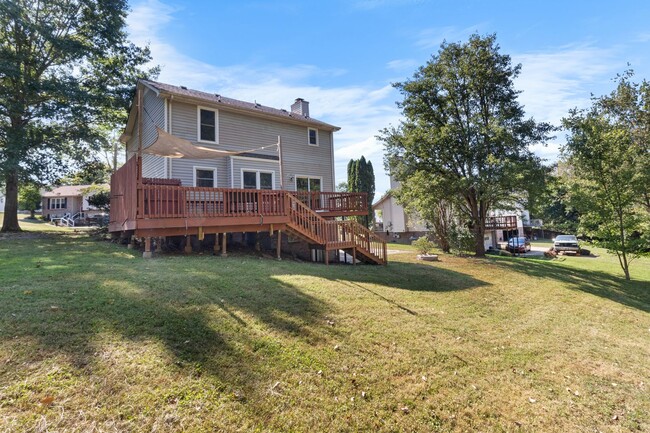 Building Photo - 383 Bosca Ct