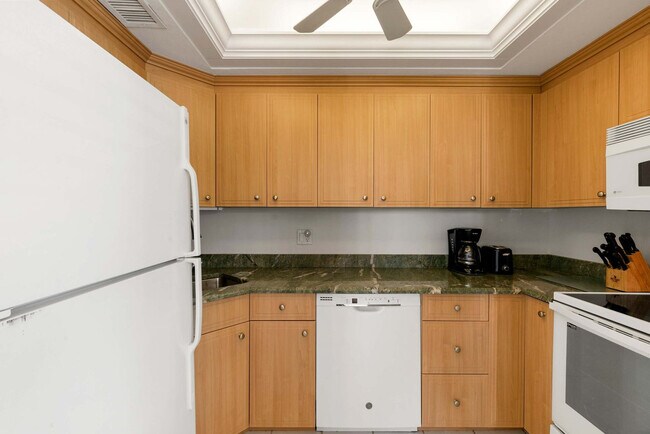 Building Photo - 58 N Collier Blvd