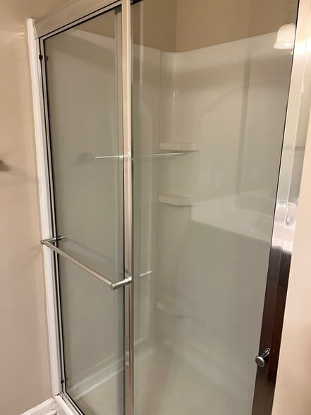 Building Photo - 15600 60th Ave N