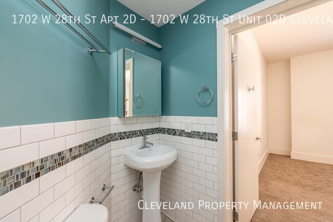 Building Photo - Modern Ohio City Studio Apartment