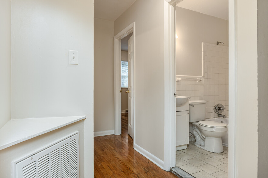 Building Photo - 315 Wygoda Cir