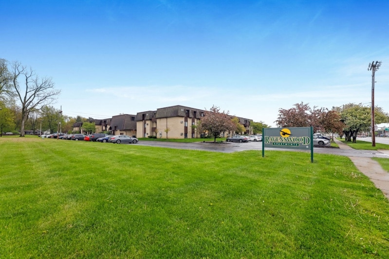 Building Photo - 4668 Talmadge Green Rd