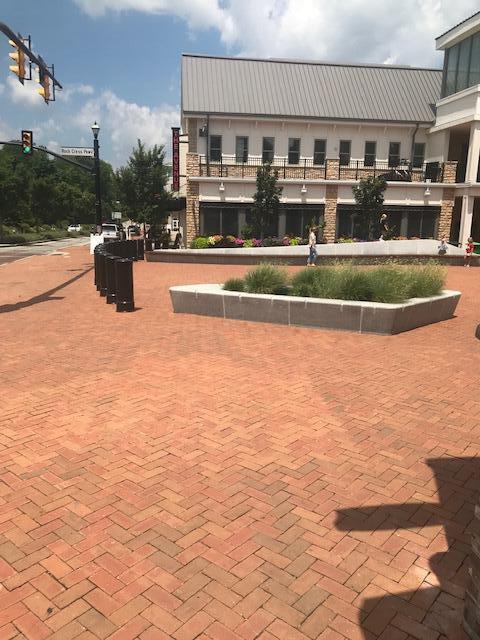 Building Photo - 339 Clover Ln