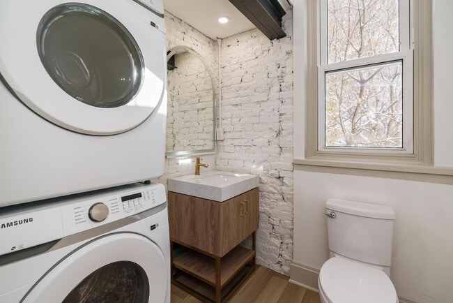 Building Photo - 828 City Park Ave