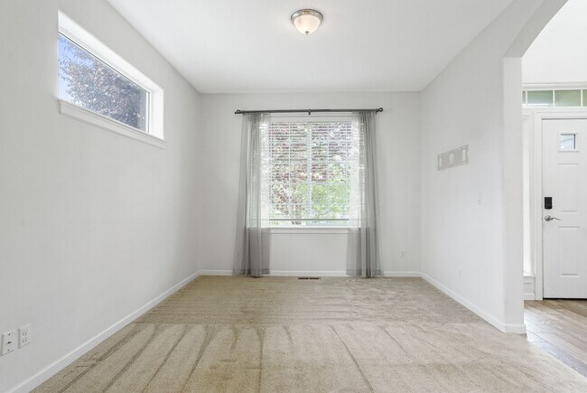 Building Photo - 2643 Andrew Ave NW