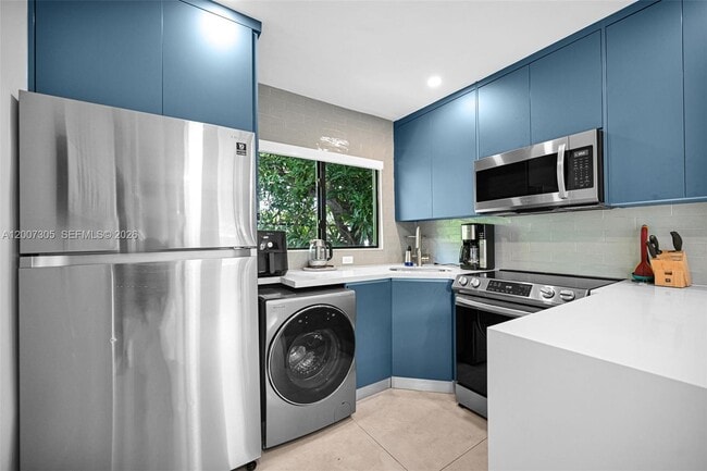 Building Photo - 145 NE 49th St