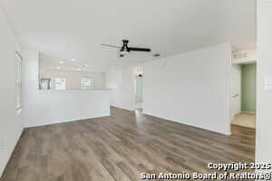 Building Photo - 715 Retama Pass