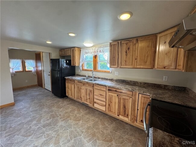 Building Photo - 5845 NY-46