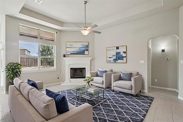 Building Photo - 924 Lake Cypress Ln