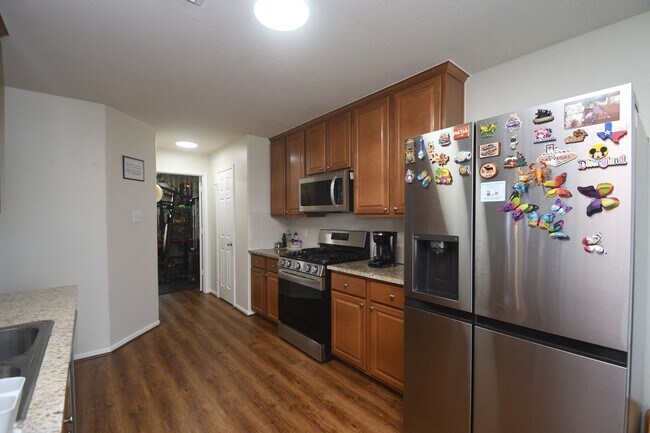 Building Photo - 2110 Dolan Hills Ct