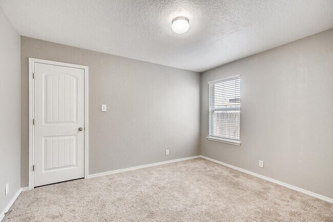 Building Photo - Home in Kallison Ranch!