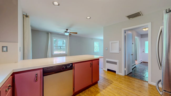 Building Photo - Spacious 3-Bedroom Split-Level with Firepl...