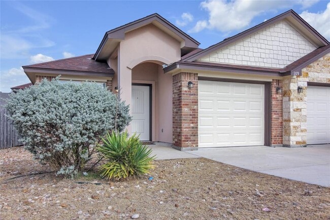 Building Photo - 109 Calvin Smith Ln.