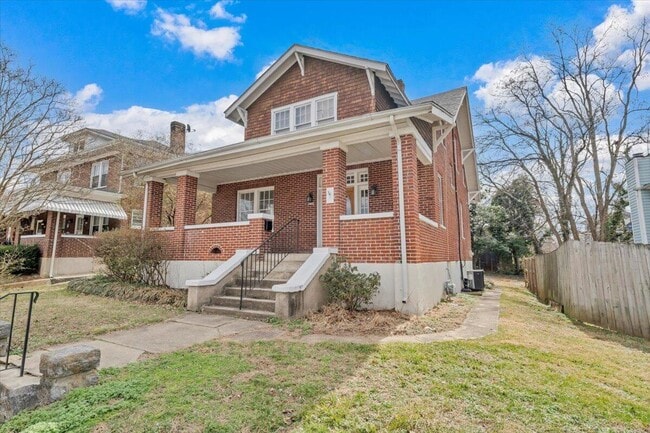 Building Photo - 1144 Wasena Ave SW