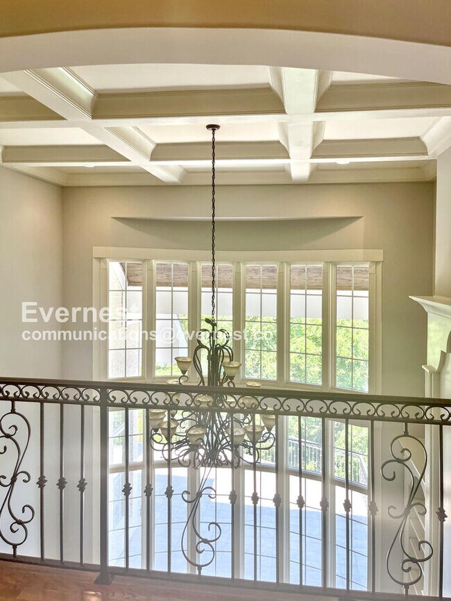 Building Photo - 9558 Hampton Reserve Dr