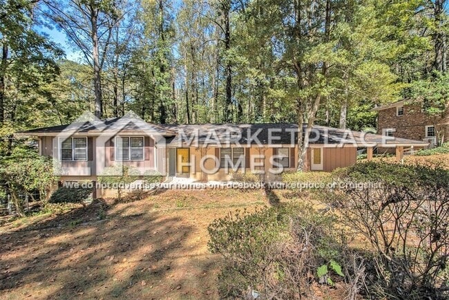 Building Photo - 2542 Melinda Dr NE