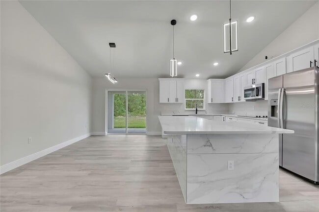 Building Photo - 3261 W Viking Ln