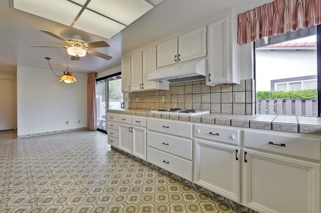Building Photo - Wow! What a Great Home! Available Soon!