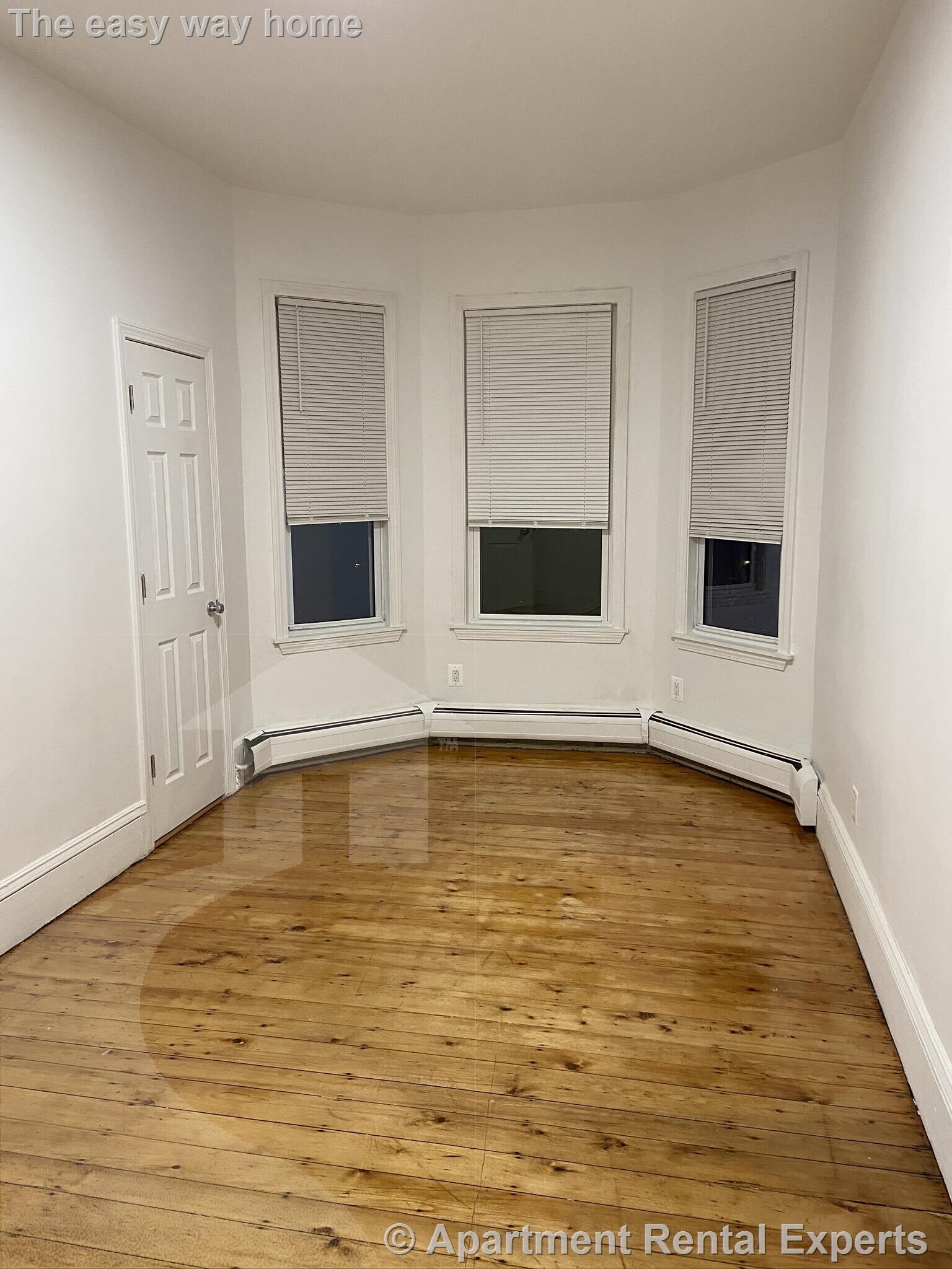 Building Photo - 252 Windsor St