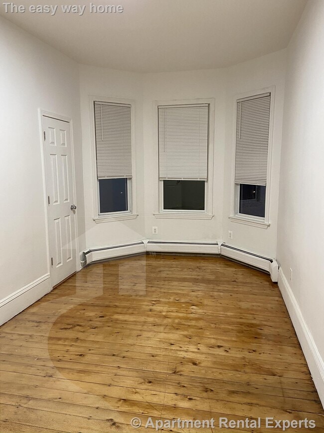 Building Photo - 252 Windsor St