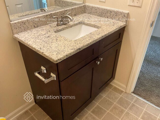 Building Photo - 3750 Burtons Barn St