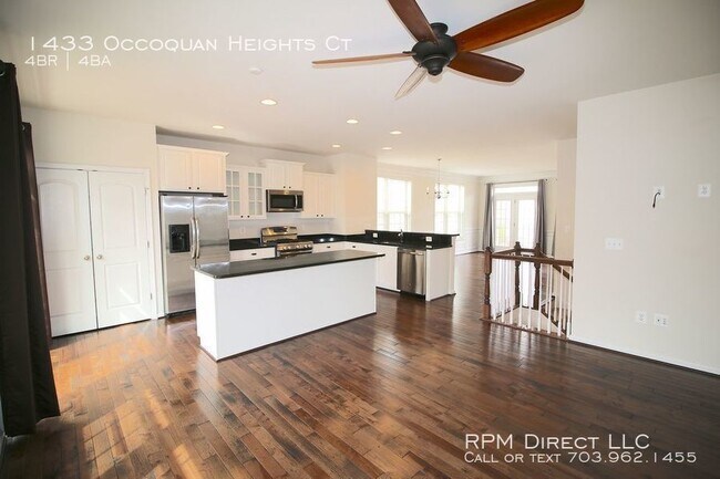 Building Photo - Historic Occoquan!