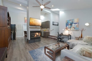 Building Photo - 73 Summerfield St