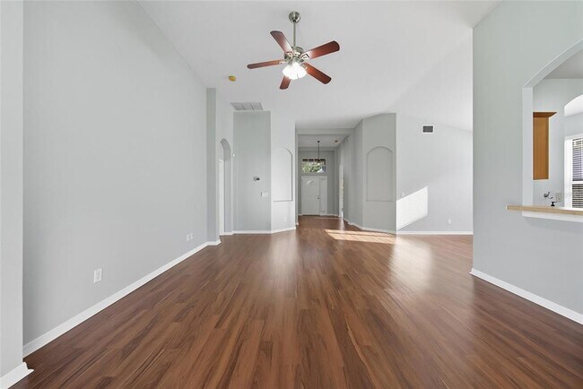 Building Photo - 8630 Sandy Plains Dr