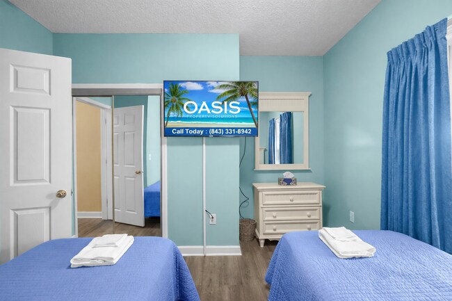 Building Photo - 6015 Catalina Dr