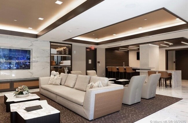 Building Photo - 301 Altara Ave