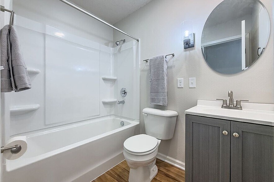 Building Photo - 1851 Pleasant View Cir