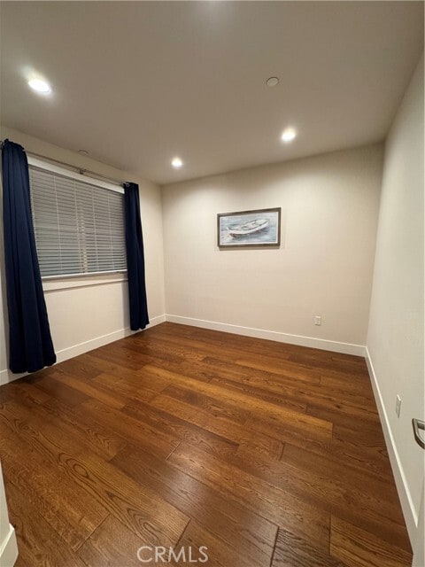 Building Photo - 627 Deep Valley Dr